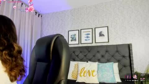 Snapshot of emma__smith01 chatting on March 2025 12:27:02 PM Emma online show from March 2025 12:27:02 PM