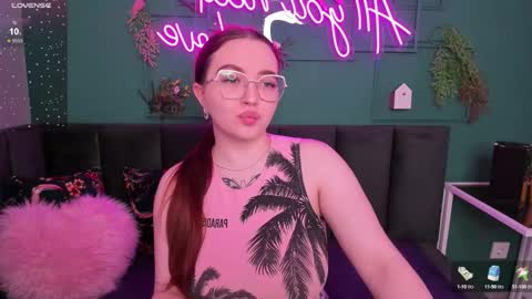 emma_adorablle online show from December 2024 01:51:02 AM