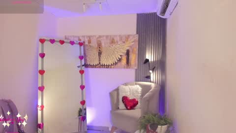 Alice online show from February 2025 12:39:02 PM