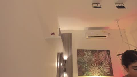 Alice online show from November 2025 12:05:02 PM