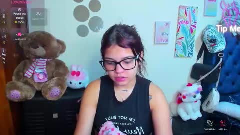 emma_boo_ online show from February 2026 02:11:02 PM