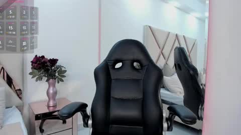 pau online show from October 2025 06:05:02 PM