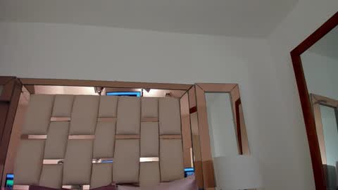 Emma Castillo online show from February 2025 06:53:01 PM