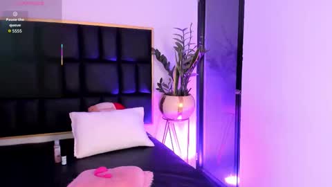 Emma online show from March 2026 02:48:01 AM