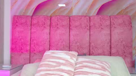 Emma online show from February 2026 03:25:02 AM