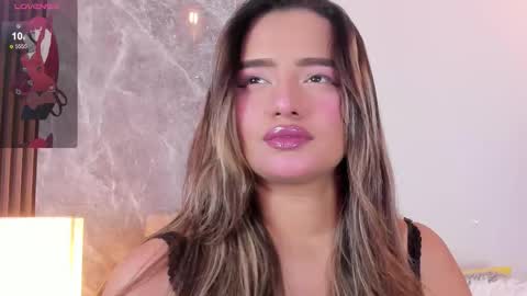 Emma online show from November 2025 04:12:01 AM