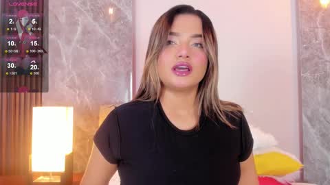 Emma online show from November 2025 03:40:02 AM