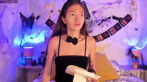 emma_jhoons online show from October 2025 11:08:02 AM