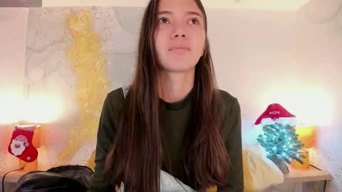 emma_jhoons online show from December 2025 11:05:01 AM