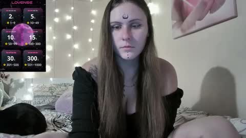emma_just online show from October 2025 07:10:02 AM