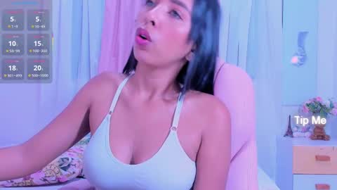 Emma online show from February 2025 08:54:02 PM