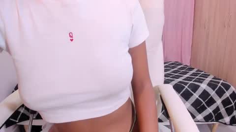 Emma online show from September 2025 07:08:02 PM