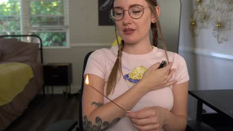 Snapshot of emma_ruby chatting on September 2025 05:59:01 PM Emma Ruby online show from September 2025 05:59:01 PM