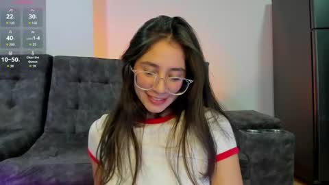Snapshot of emma_sandovaal chatting on June 2026 05:54:02 AM Emma online show from June 2026 05:54:02 AM