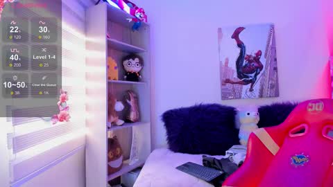 Snapshot of emma_soffia_ chatting on November 2025 05:01:02 PM EMMA online show from November 2025 05:01:02 PM