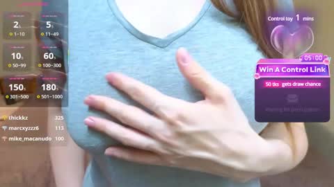 Snapshot of emma_stardust_ chatting on January 2025 02:22:01 AM Emma-milky-tits online show from January 2025 02:22:01 AM