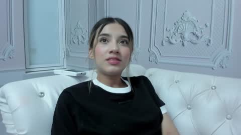 EMMA online show from December 2024 10:45:01 PM