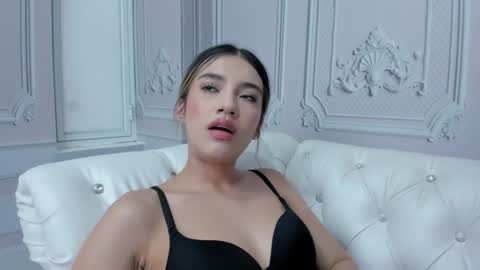 EMMA online show from December 2024 07:17:01 PM