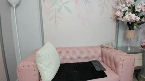 EMMA online show from September 2025 06:22:02 PM