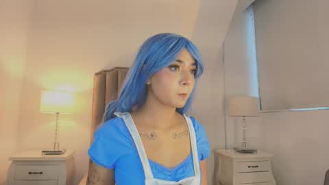 Snapshot of emma_torres__ chatting on October 2025 12:20:01 PM Ema online show from October 2025 12:20:01 PM