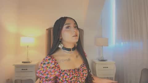 Snapshot of emma_torres__ chatting on November 2025 12:16:02 PM Ema online show from November 2025 12:16:02 PM