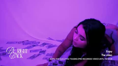 emma_whitee_ online show from December 2025 11:59:01 AM