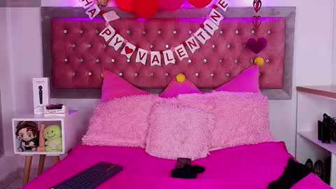 Snapshot of emma_wilder chatting on February 2025 05:14:02 AM neko online show from February 2025 05:14:02 AM