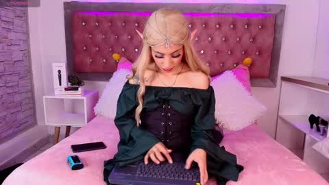 Snapshot of emma_wilder chatting on March 2025 08:43:02 PM neko online show from March 2025 08:43:02 PM