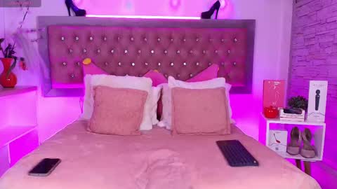 neko  online show from October 2025 09:50:01 PM