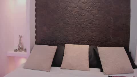 Snapshot of emma_woods__ chatting on October 2025 07:47:01 PM emma_woods__ online show from October 2025 07:47:01 PM