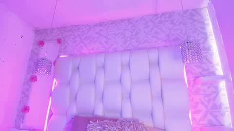 Snapshot of emmaa00_ chatting on February 2026 07:24:02 PM emmaa00_ online show from February 2026 07:24:02 PM