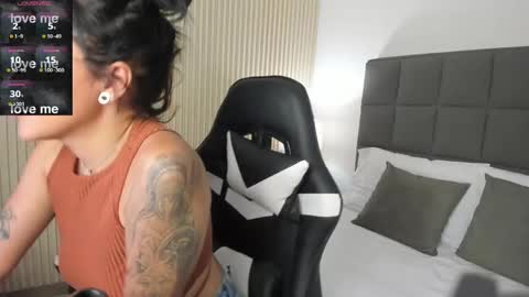 Snapshot of emmaa_blaack chatting on February 2025 07:20:02 PM E M M A A online show from February 2025 07:20:02 PM