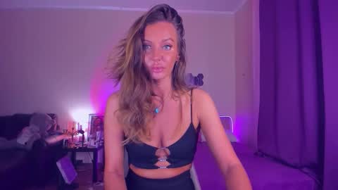 Emma online show from October 2025 12:47:01 PM