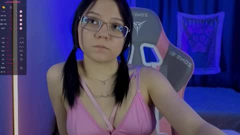 Emma online show from October 2025 07:42:02 AM