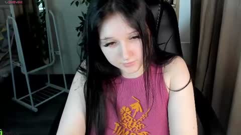Snapshot of emmablissa chatting on June 2026 02:53:01 AM emmablissa online show from June 2026 02:53:01 AM