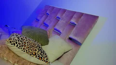 emmabrown10 online show from November 2025 05:07:01 AM