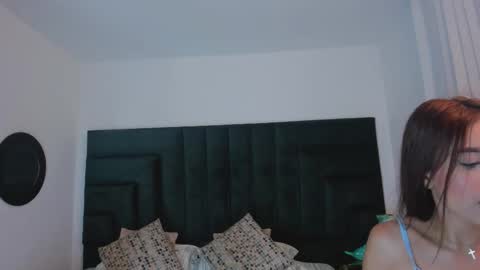 Snapshot of emmacarther chatting on October 2025 06:03:02 PM Emma online show from October 2025 06:03:02 PM