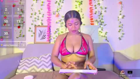 Snapshot of emmaconneer chatting on November 2025 02:10:01 PM Emma online show from November 2025 02:10:01 PM