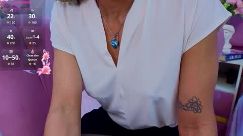 emma cortez online show from December 2025 11:48:01 AM