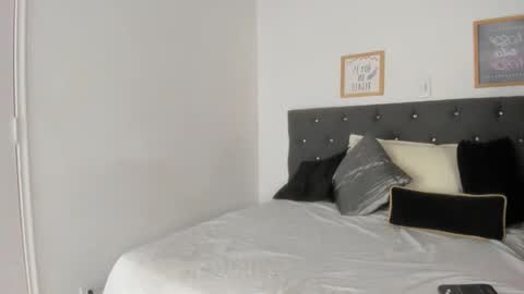 Snapshot of emmadasilva chatting on November 2025 11:25:01 PM emmadasilva online show from November 2025 11:25:01 PM