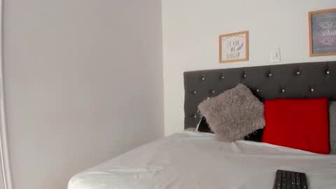 Snapshot of emmadasilva chatting on November 2025 07:15:01 PM emmadasilva online show from November 2025 07:15:01 PM