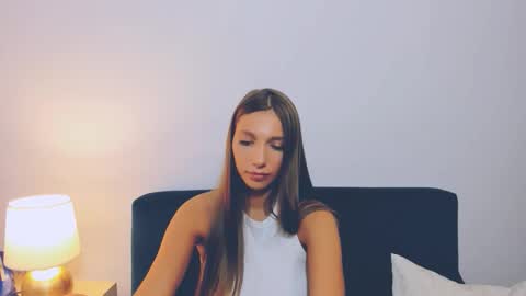 Snapshot of emmadesire chatting on October 2025 06:28:02 PM emmadesire online show from October 2025 06:28:02 PM