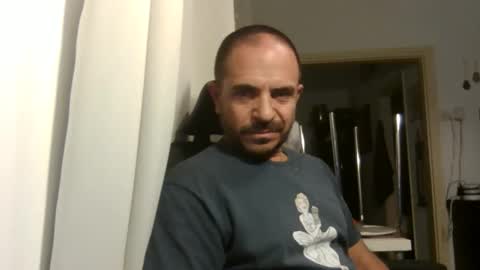 Ariel online show from October 2025 08:54:02 PM