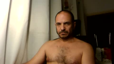 Snapshot of emmagold123 chatting on June 2026 12:14:01 AM Ariel online show from June 2026 12:14:01 AM