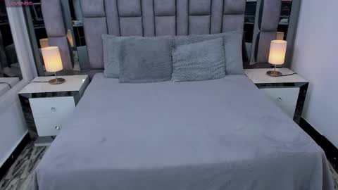 EMMA HILL online show from November 2025 11:12:02 AM