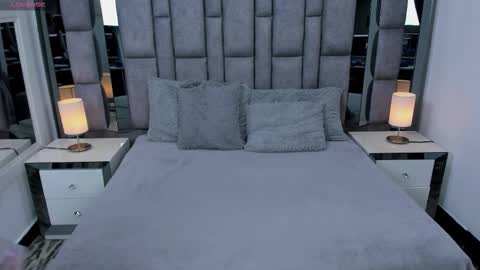 EMMA HILL online show from December 2025 11:08:01 AM