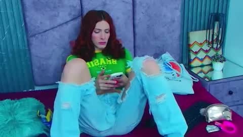 Snapshot of emmalodgge chatting on January 2026 09:06:02 PM emmaLogge online show from January 2026 09:06:02 PM