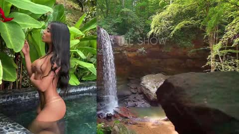 Snapshot of emmamejia7 chatting on December 2024 12:49:01 PM online show from December 2024 12:49:01 PM