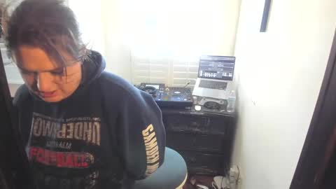 Snapshot of emmamiley89 chatting on December 2024 07:04:02 PM Emma Miley online show from December 2024 07:04:02 PM