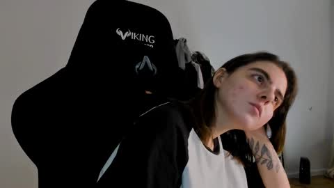 Emma online show from January 2025 08:35:02 PM